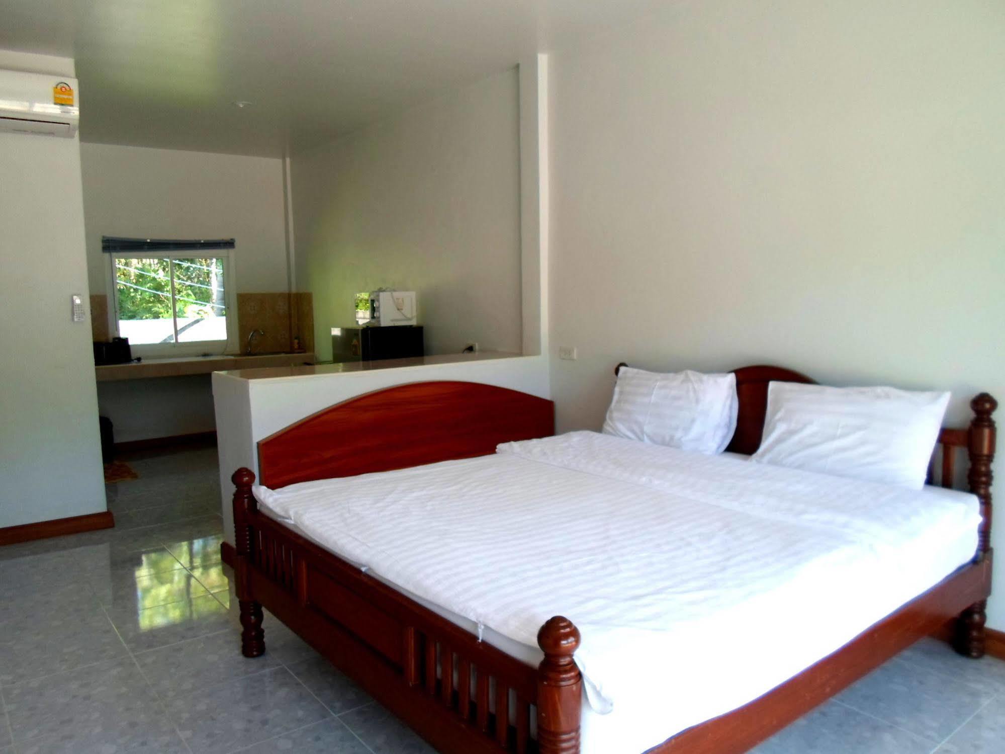 Baan Kuasakul Resort Mae Nam Buitenkant foto