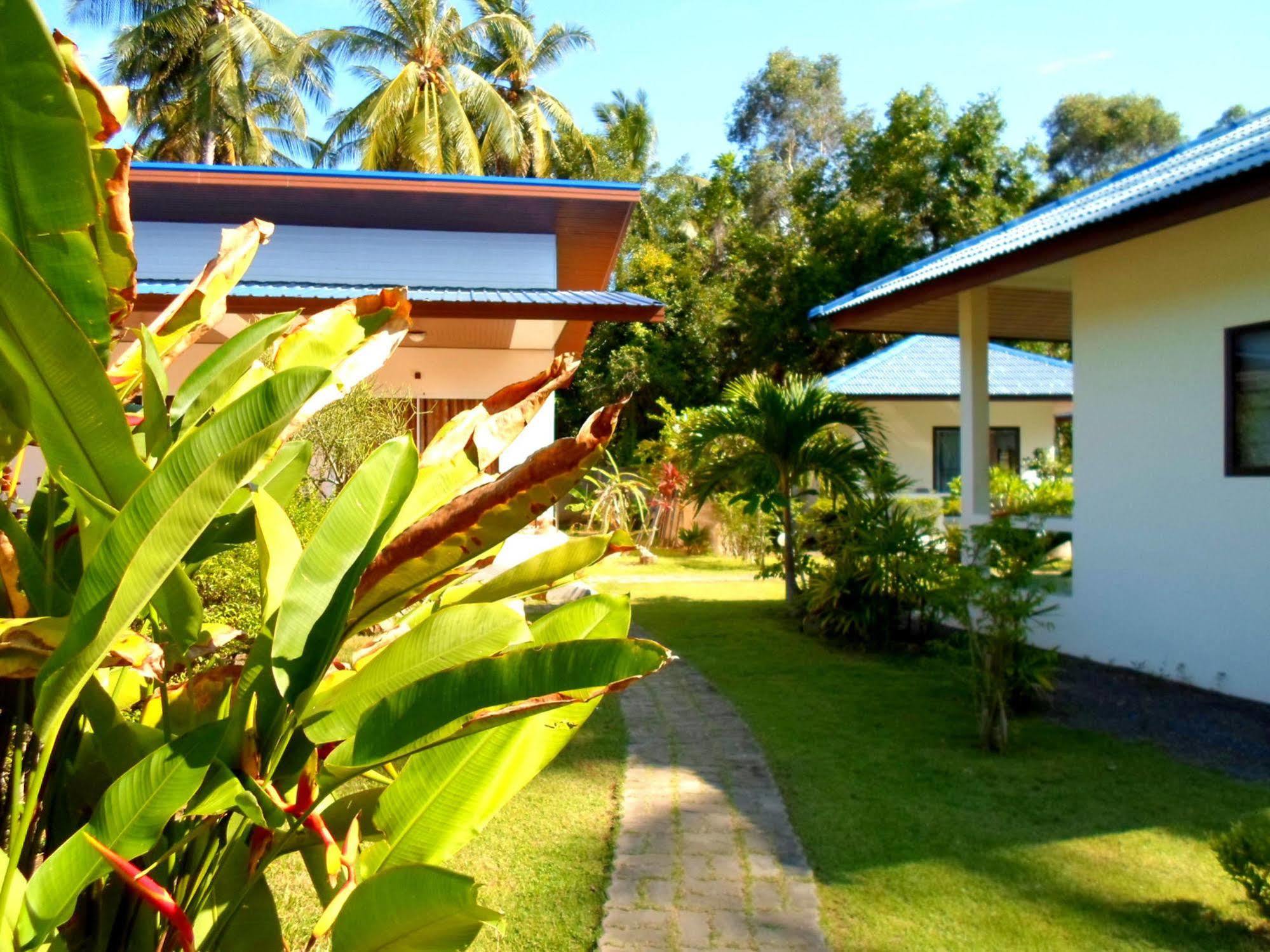 Baan Kuasakul Resort Mae Nam Buitenkant foto